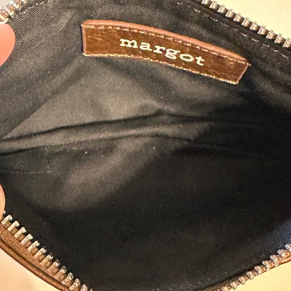 MARGOT Cognac Genuine Leather Card Case Wristlet Wallet Zipper Closure - Picture 5 of 12